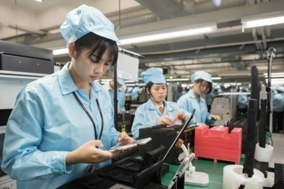 《電子廠招聘信息暗藏玄機，這幾類人即將被時代淘汰!》