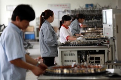 “對，別只盯著電子廠招聘信息的高薪，快樂才是工作的靈魂！”